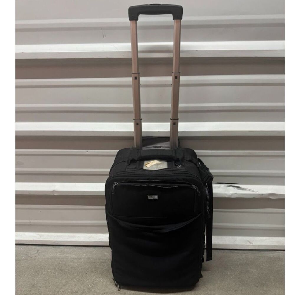 Think Tank Photo Airport Security V2.0 Rolling Camera Backpack Carry On Black